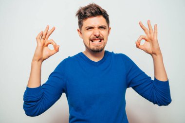 Adam iyi hareket ediyor.