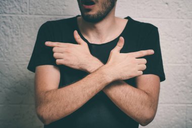 Sol ve sağ yön oklu yön seçenekleri