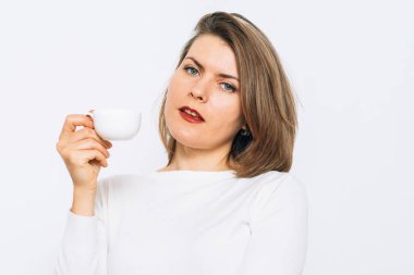  Stüdyoda çalışan kadın