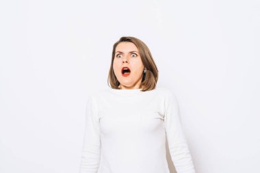  Stüdyoda çalışan kadın