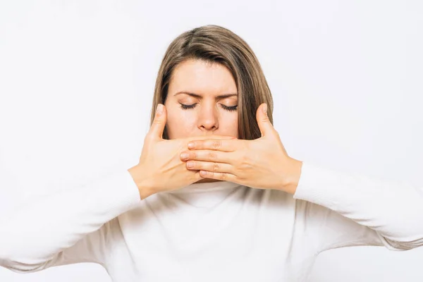 Successo Ragazza Elegante Copre Bocca Con Mani Isolato Studio — Foto Stock