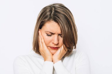 Stüdyoda çalışan kadın