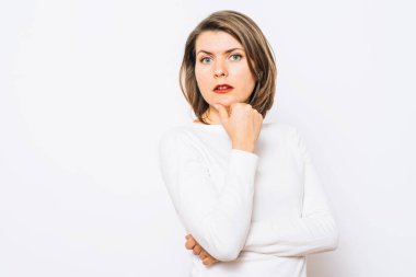 Stüdyoda çalışan kadın