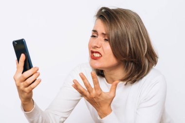 Stüdyoda çalışan kadın