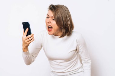 Stüdyoda çalışan kadın