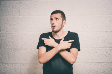 Sol ve sağ yön oklu yön seçenekleri