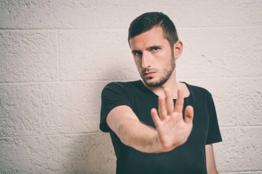 İşadamı dur hareketi gösterdi