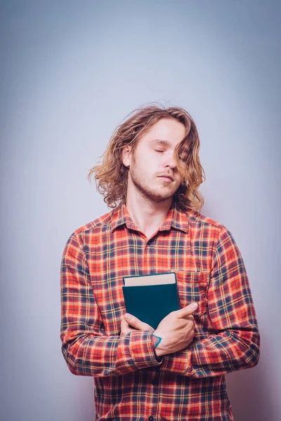 Man Met Een Boek — Stockfoto