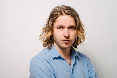 Bir adamın portresi.