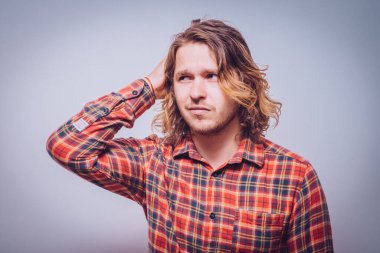 Hata yapan bir adam..