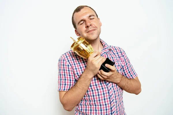 Uomo Con Una Coppa Oro — Foto Stock