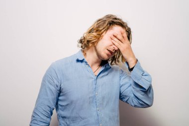 Hata yapan bir adam..