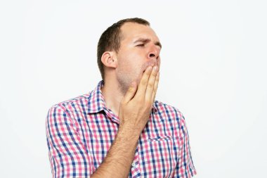 Stüdyodaki genç adam