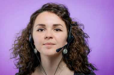 Stüdyo geçmişine karşı Destek Kızı