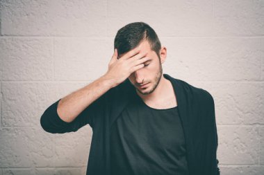 Hata yapan bir adam..