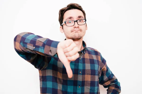 Hombre Mostrando Gesto Pulgar Hacia Abajo — Foto de Stock