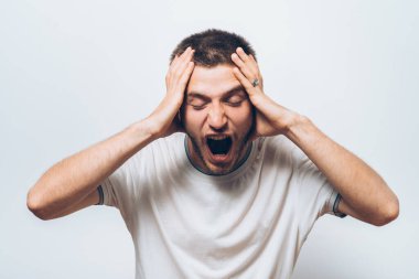 Hata yapan bir adam..