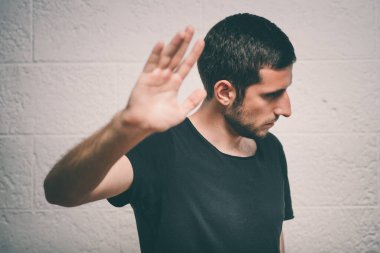 İşadamı dur hareketi gösterdi