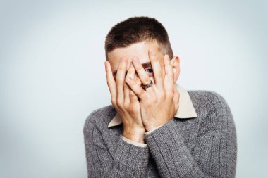 Hata yapan bir adam..