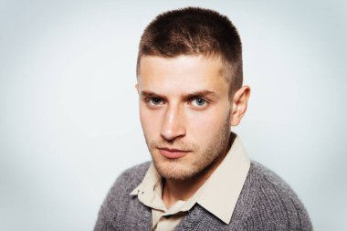 Bir adamın portresi.