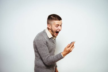 Fotoğraf stüdyosundaki adam.