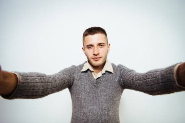 Fotoğraf stüdyosundaki adam.