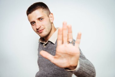 İşadamı dur hareketi gösterdi