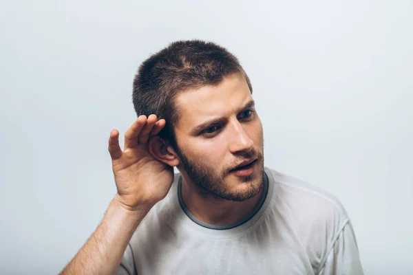 Ακούει Έναν Άντρα Προσπαθεί Ακούσει — Φωτογραφία Αρχείου