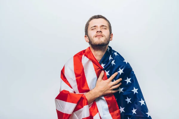Mann Hört Nationalhymne Patriot — Stockfoto