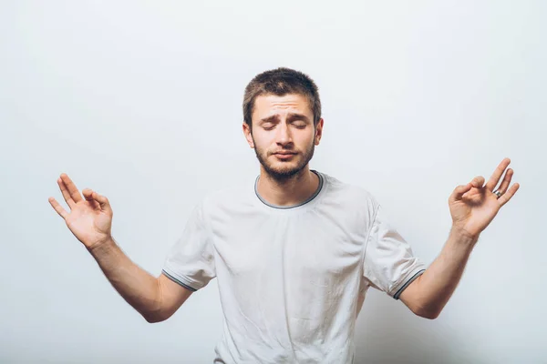 Hombre Retrato Ojos Cerrados Meditación — Foto de Stock