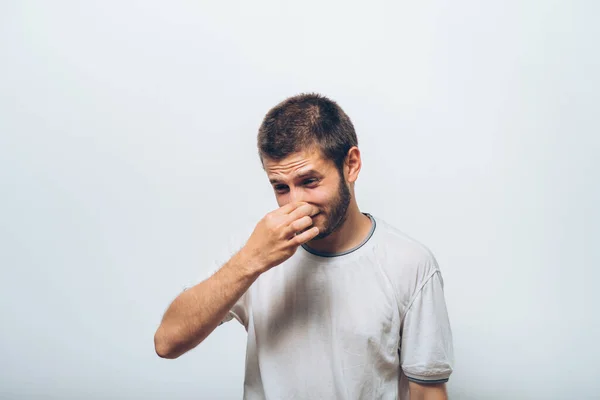 Hedor Cierra Nariz Del Hombre — Foto de Stock