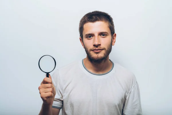 Man Met Een Vergrootglas — Stockfoto