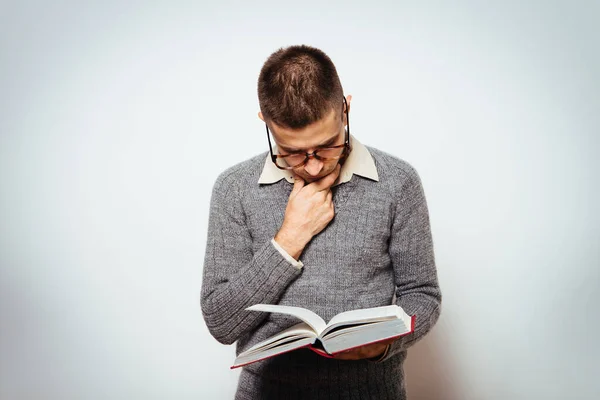 Man Met Een Boek — Stockfoto