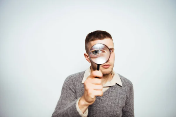 Man Met Een Vergrootglas — Stockfoto