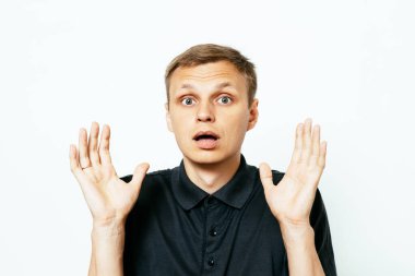 Adam fotoğraf stüdyosuna şaşırdı.