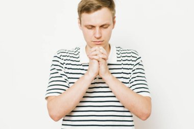 Dua et. Vay be. Fotoğraf stüdyosunda.