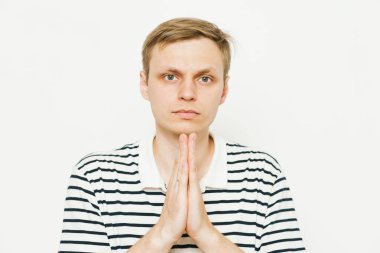 Dua et. Vay be. Fotoğraf stüdyosunda.