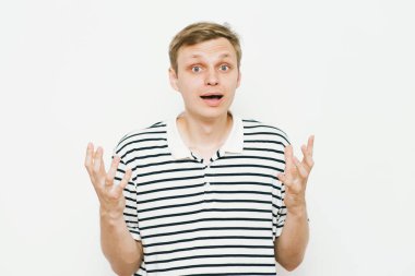 Adam fotoğraf stüdyosuna şaşırdı.