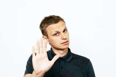 İşadamı dur hareketi gösterdi