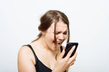 Fotoğraf stüdyosunda kız duyguları  