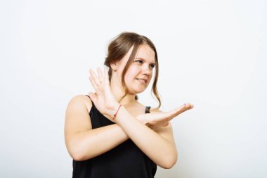 Kadınların öfkesiyle hareket etmeyi bırak.