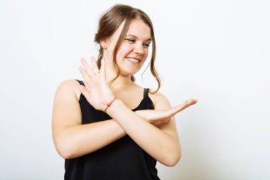 Kadınların öfkesiyle hareket etmeyi bırak.