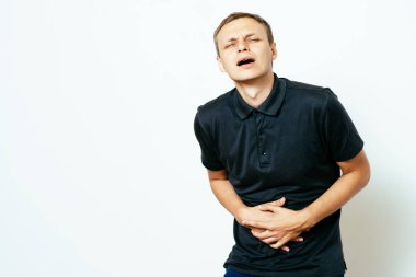 Erkeklerde mide ağrısı