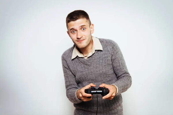 Человек Играющий Джойстике Игровой Консоли — стоковое фото