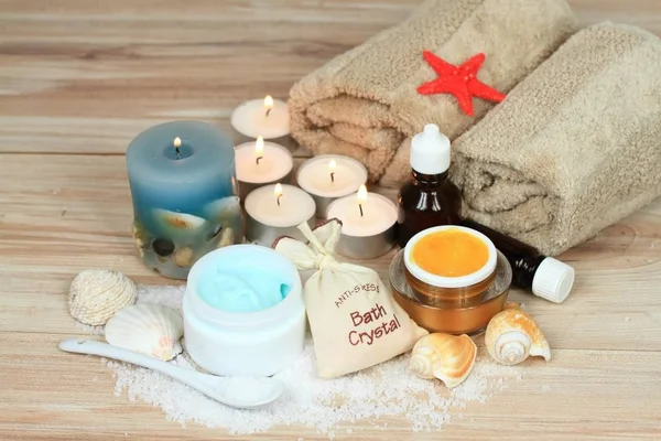 Concepto de spa aromaterapia con velas —  Fotos de Stock