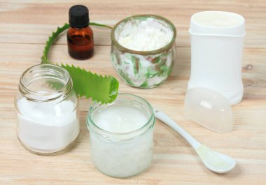 Aloe vera ile antibakteriyel ve doğal ev yapımı deodorant 