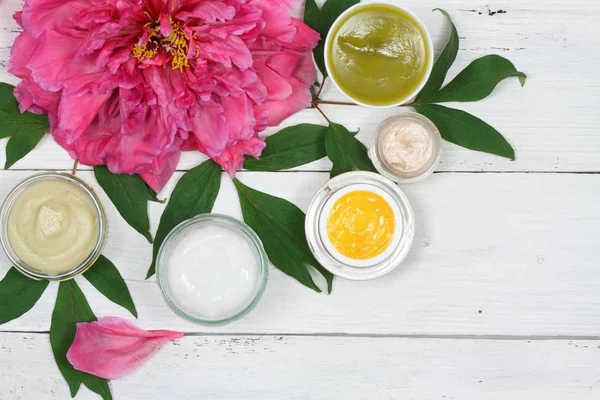 Natural ointments for skin care with copy space. — Stock Photo, Image