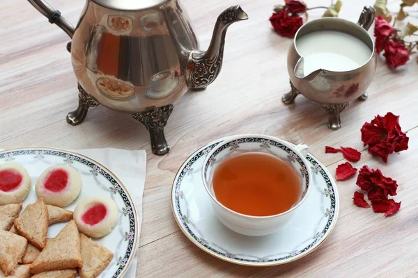 Старинный Серебряный Чайник Роскошный Серебряный Клей Миски Сахара Молока Чай — стоковое фото