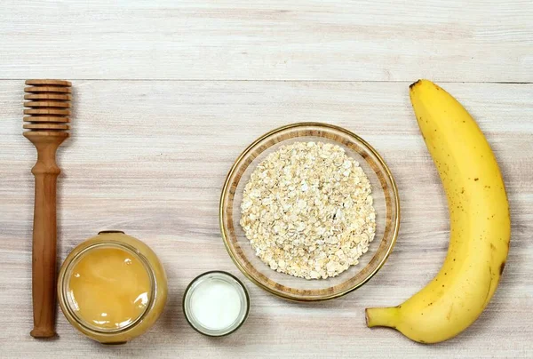 Face Mask Oatmeal Yogurt Banana Honey Ingredients Homemade Facial Mask — Stock Photo, Image