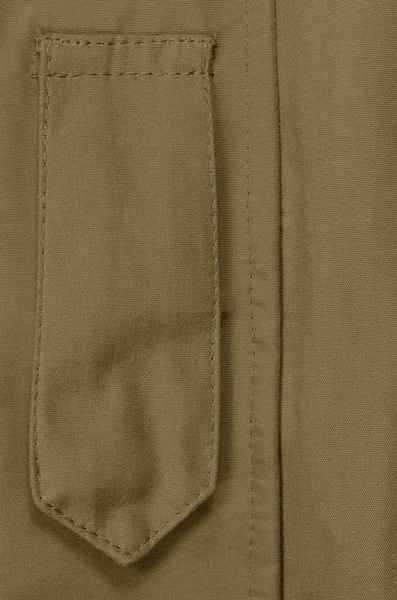 Coyote Tan ECWCS Parka Rank Insignia Insígnia Loop Closeup, Vestuário Vertical Vazio em Branco Espaço para Cópia, Frente Placket Storm Flap, Grande Macro Detalhado — Fotografia de Stock